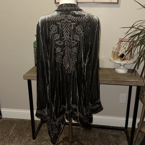 Johnny Was Dark Gray Velvet Boho Open Front Kimono Floral Stitch Silk Medium - Picture 4 of 7